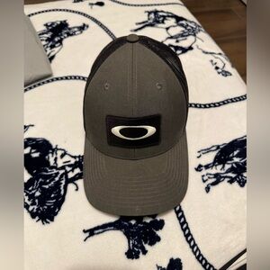 Oakley Charcoal and Black Logo Cap